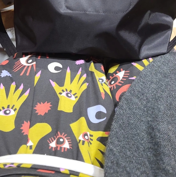 Meet your Posher, Danielle - Picture 2 of 6